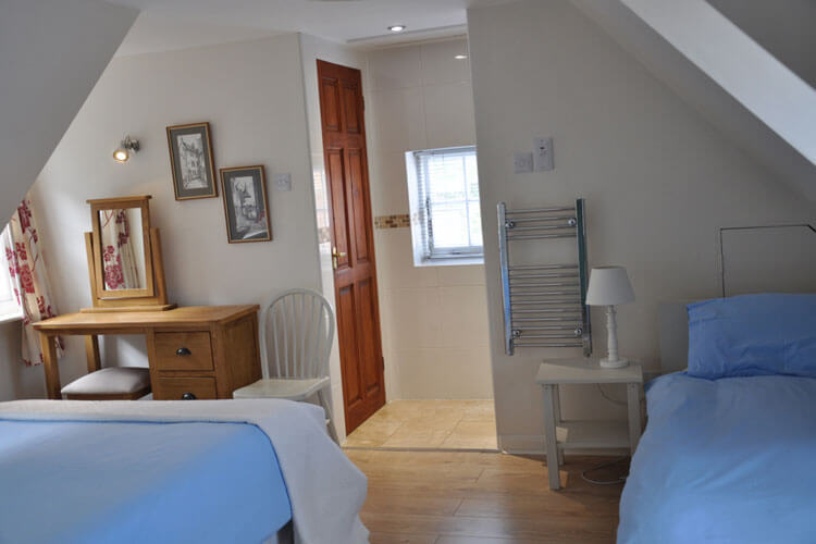 East Cliff Cottages - Image 4 - UK Tourism Online