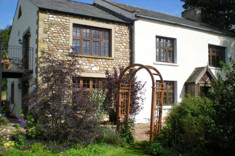 Gale Green Cottage - Image 1 - UK Tourism Online
