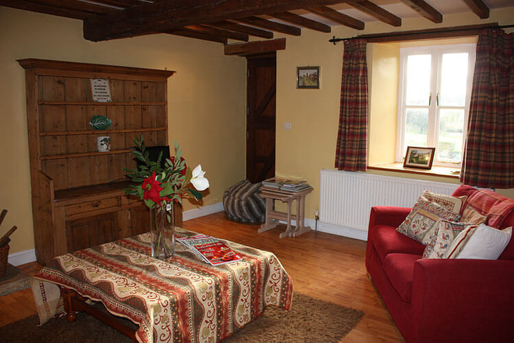 Grange Farm Cottage - Image 3 - UK Tourism Online