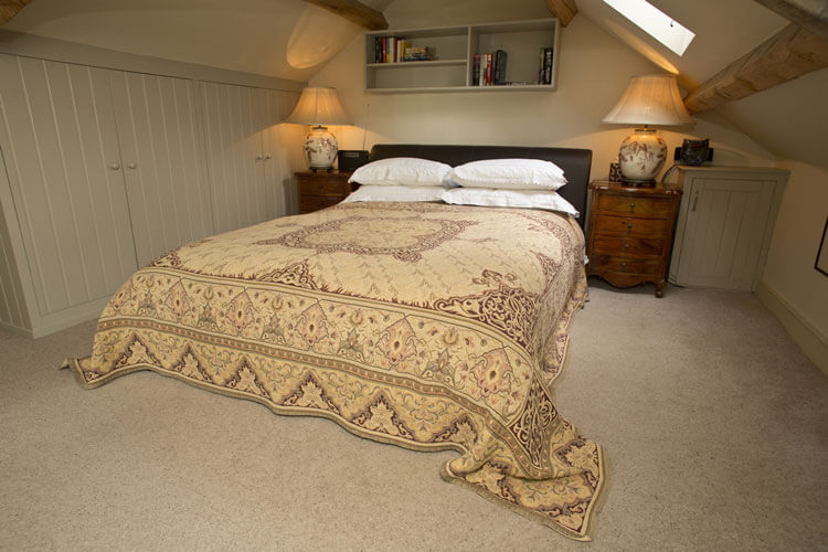 Helmsley Garden Cottage & Railway Carriage - Image 1 - UK Tourism Online