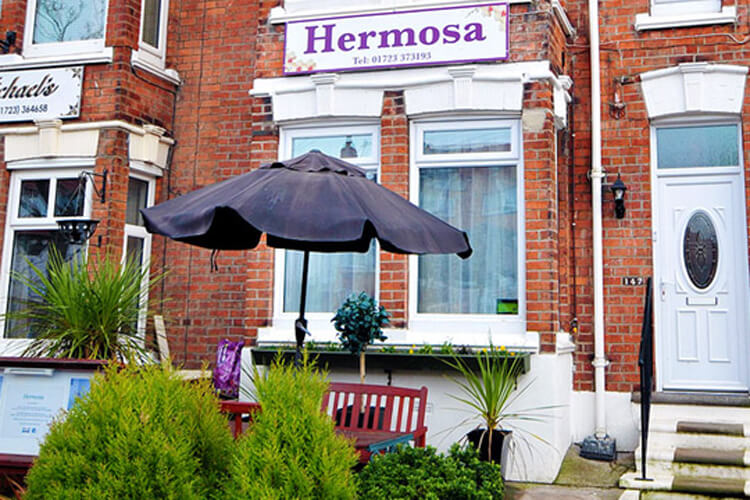Hermosa Guest House - Image 1 - UK Tourism Online