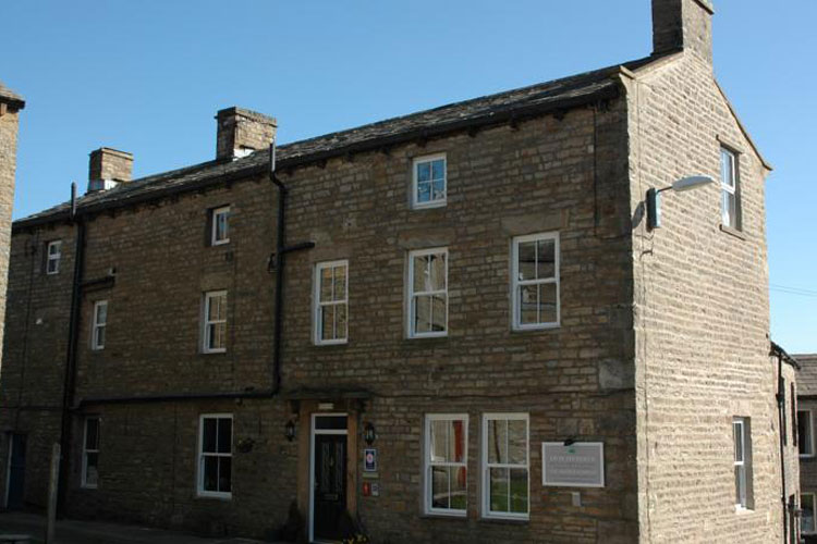 Holmedale Bed and Breakfast - Image 1 - UK Tourism Online