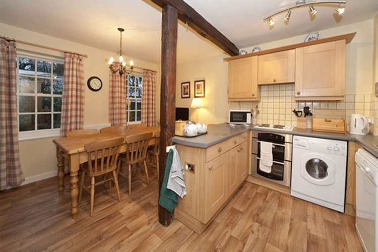 Hungate Cottages - Image 4 - UK Tourism Online