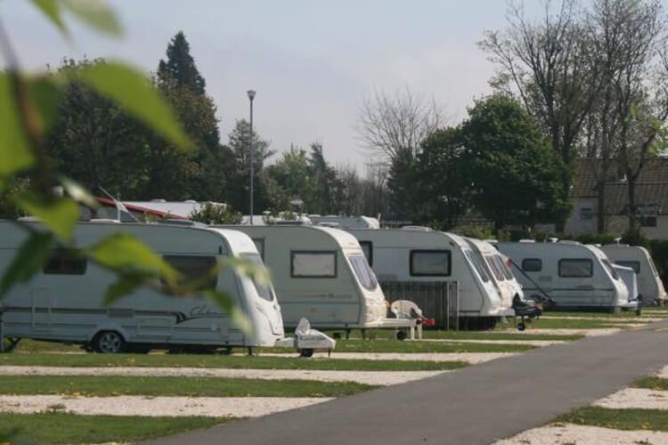 Jacobs Mount Caravan & Camping Park - Image 3 - UK Tourism Online