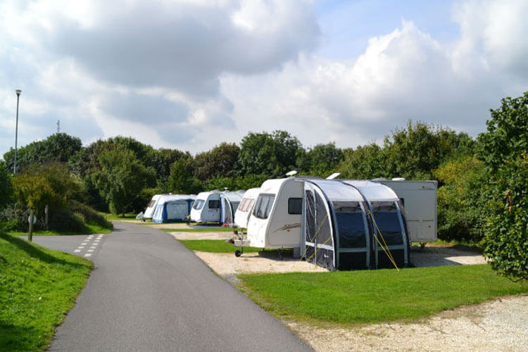 Jacobs Mount Caravan & Camping Park - Image 2 - UK Tourism Online