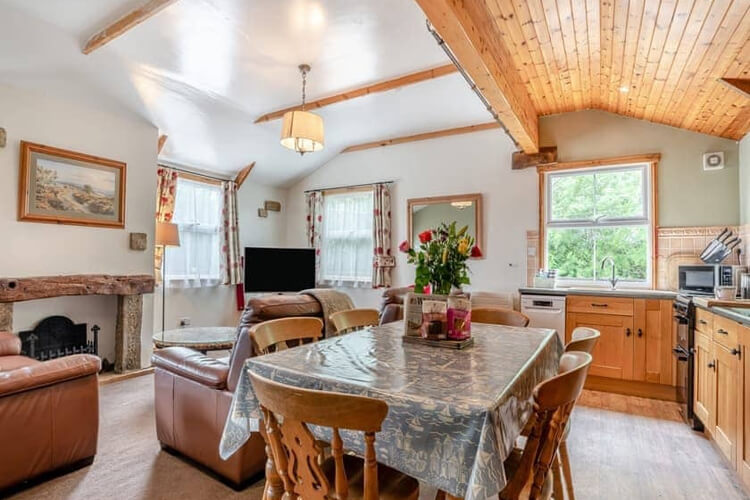 Keel Lodges - Image 2 - UK Tourism Online