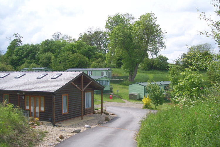 Lindale Holiday Park - Image 2 - UK Tourism Online