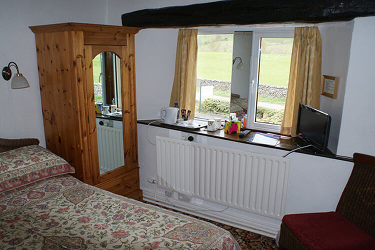 Lindon Guest House - Image 3 - UK Tourism Online