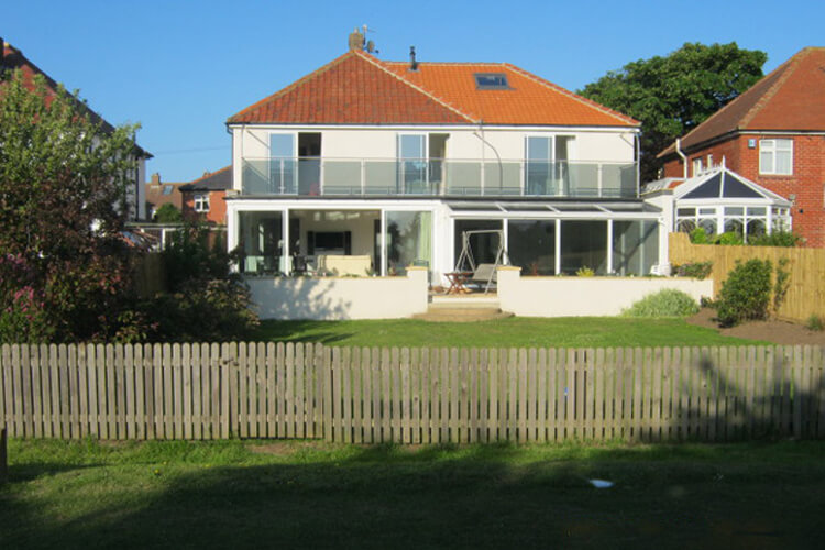 Love Lane Cottage - Image 1 - UK Tourism Online