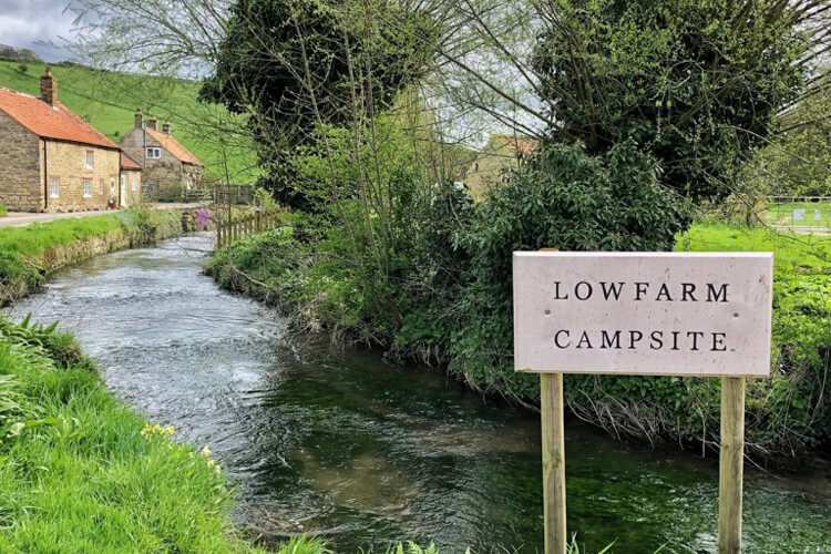 Low Farm Campsite - Image 3 - UK Tourism Online