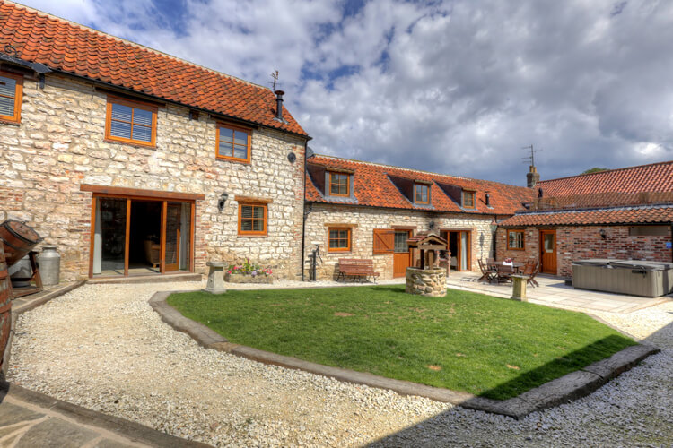 North Yorkshire Coast Holidays - Image 1 - UK Tourism Online