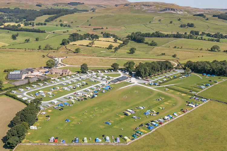 Orcaber Farm Caravan and Camping Park - Image 1 - UK Tourism Online