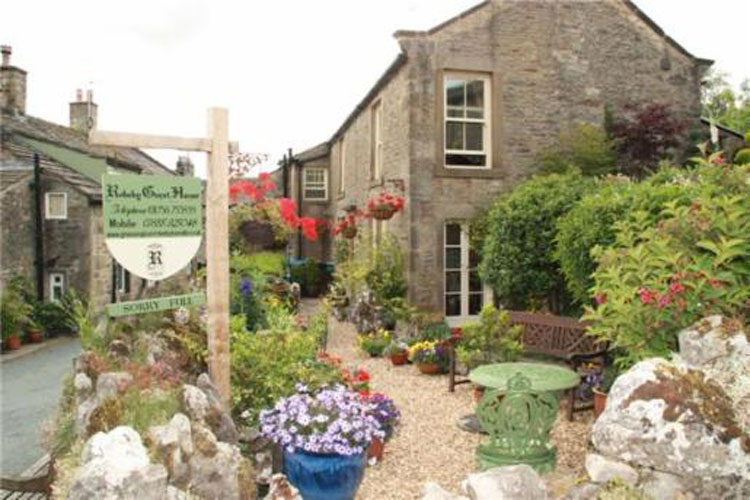 Rokeby Guest House - Image 1 - UK Tourism Online