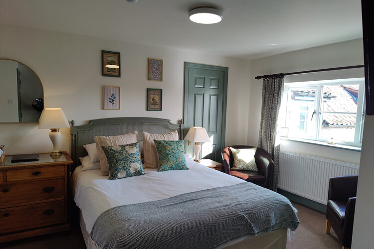 Royal Oak Inn - Image 2 - UK Tourism Online