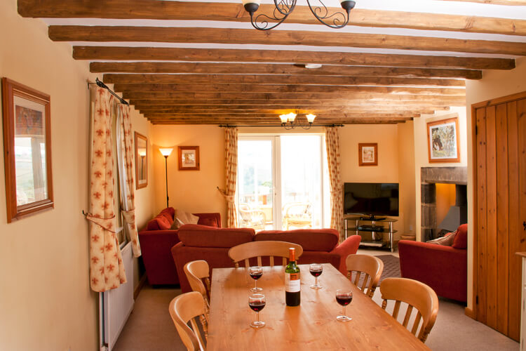 Abbey Holiday Cottages - Image 3 - UK Tourism Online