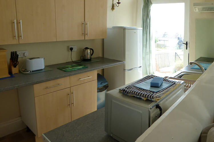 Seacliffe Holiday Flats - Image 2 - UK Tourism Online