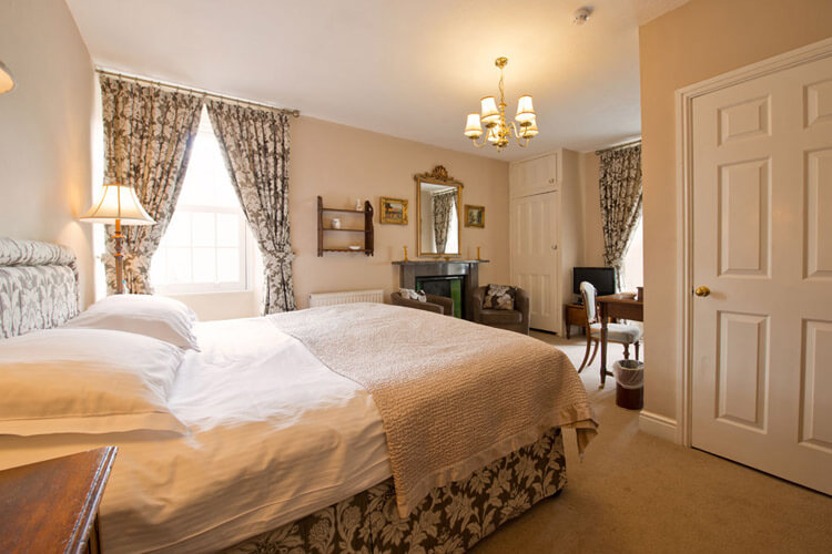 Simonstone Hall Hotel - Image 1 - UK Tourism Online