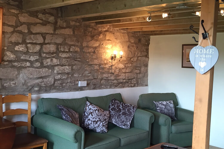 The Barn at The Crown Inn - Image 2 - UK Tourism Online