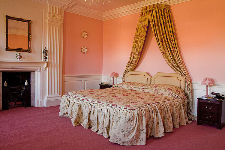 The Manor House - Image 3 - UK Tourism Online
