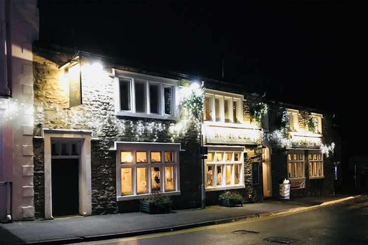 The Royal Oak Hotel - Image 1 - UK Tourism Online