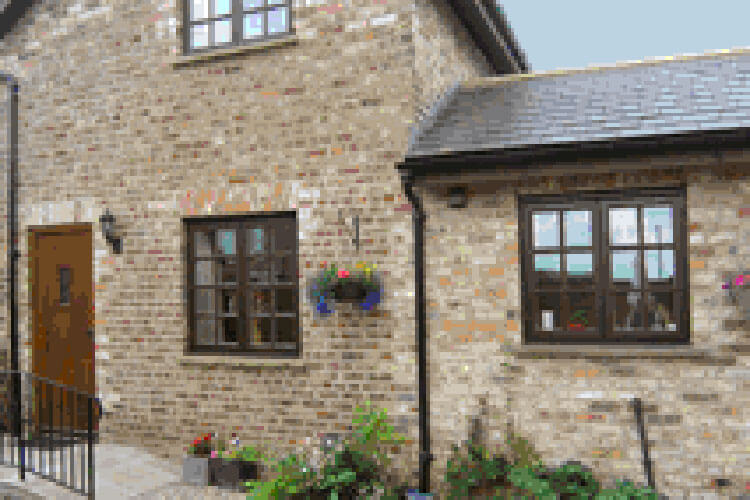 Thompsons Arms Holiday Cottages - Image 1 - UK Tourism Online