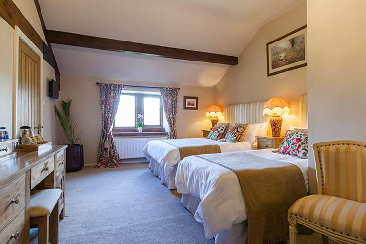 Throstle Nest Farm Bed and Breakfast - Image 3 - UK Tourism Online