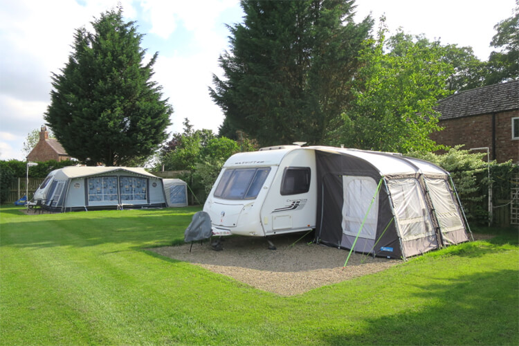 Tollerton Caravan Park - Image 3 - UK Tourism Online