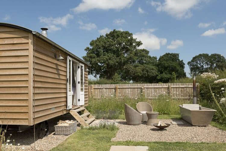 Waingates Farm Huts - Image 1 - UK Tourism Online