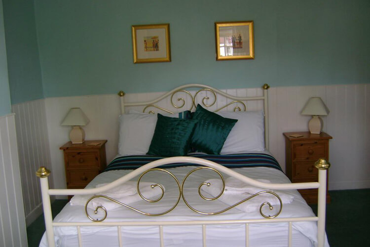 Wentworth Arms Hotel - Image 2 - UK Tourism Online