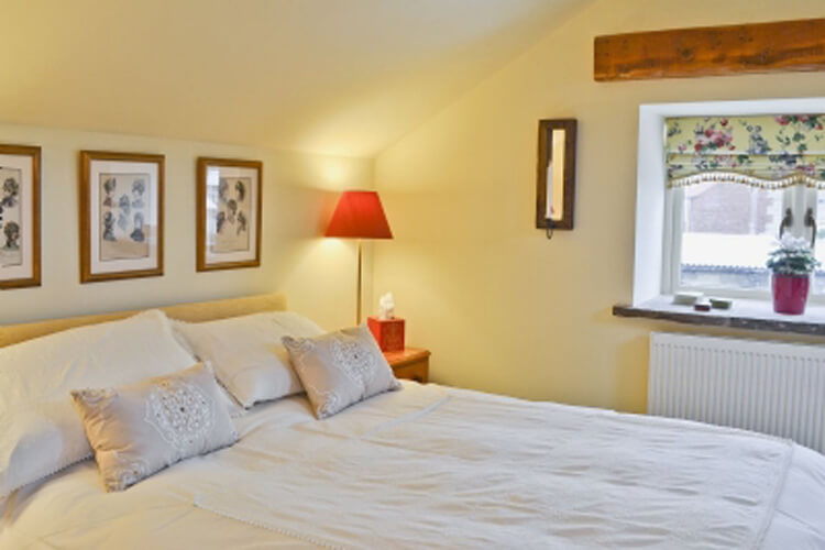 West Wood Cottage - Image 4 - UK Tourism Online