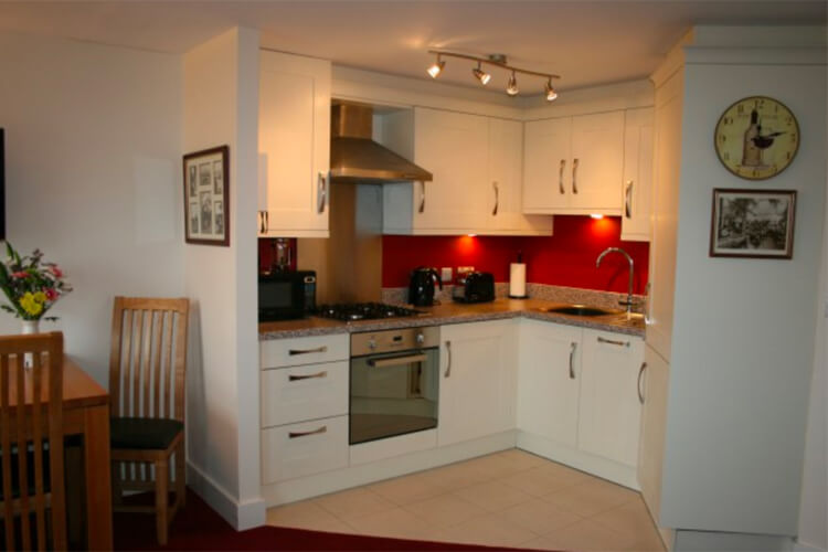 Whitby Railway Cottages - Image 3 - UK Tourism Online