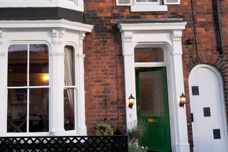 The Windsor Guest House - Image 1 - UK Tourism Online