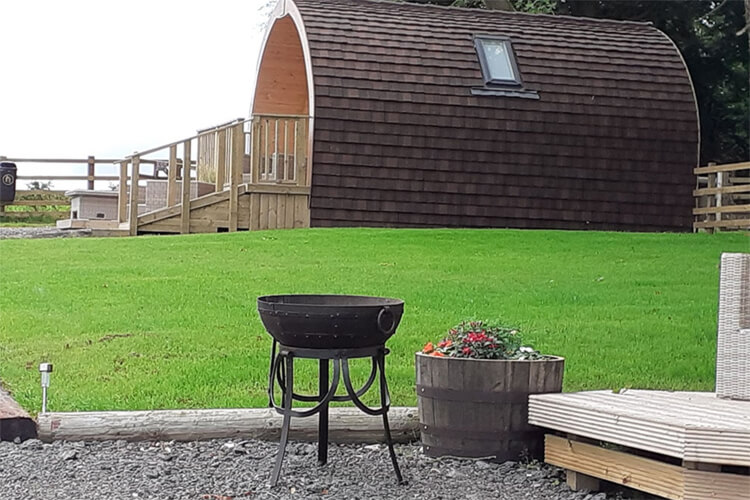 Wolds Walk Glamping - Image 1 - UK Tourism Online