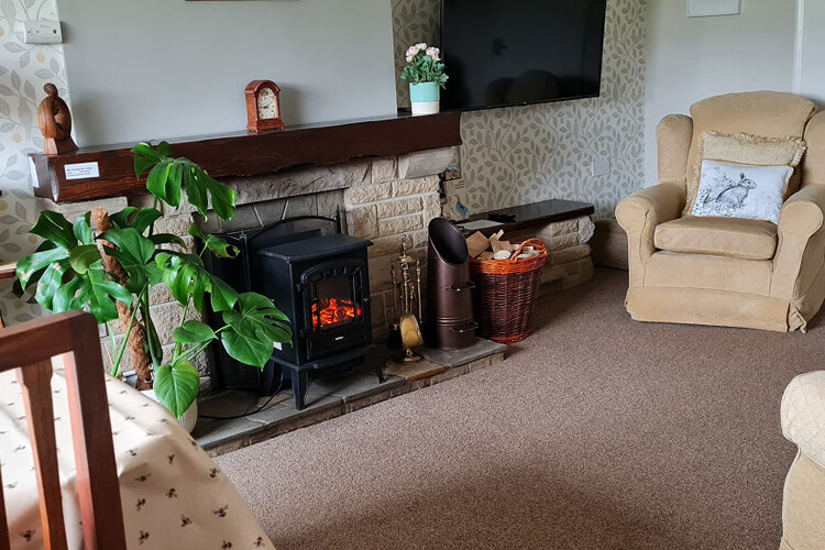 Woodpeckers Cottage - Image 2 - UK Tourism Online