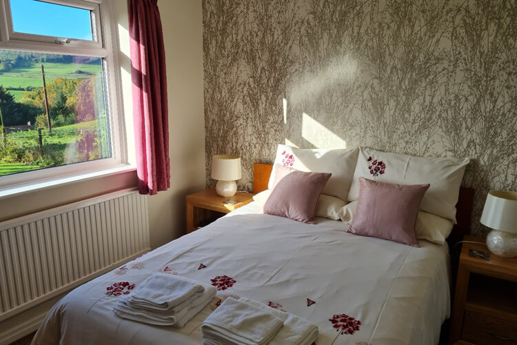 Woodpeckers Cottage - Image 4 - UK Tourism Online