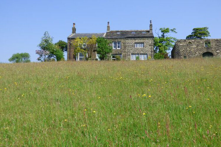 Elmet Farmhouse - Image 1 - UK Tourism Online