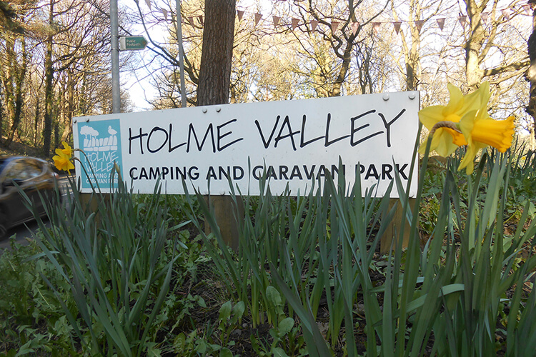 Holme Valley Camping and Caravan Park - Image 1 - UK Tourism Online