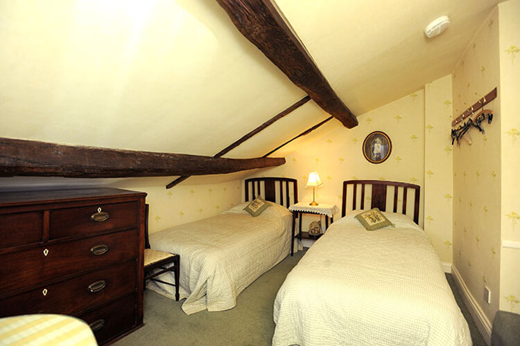 Thurst House Farm Cottage - Image 5 - UK Tourism Online