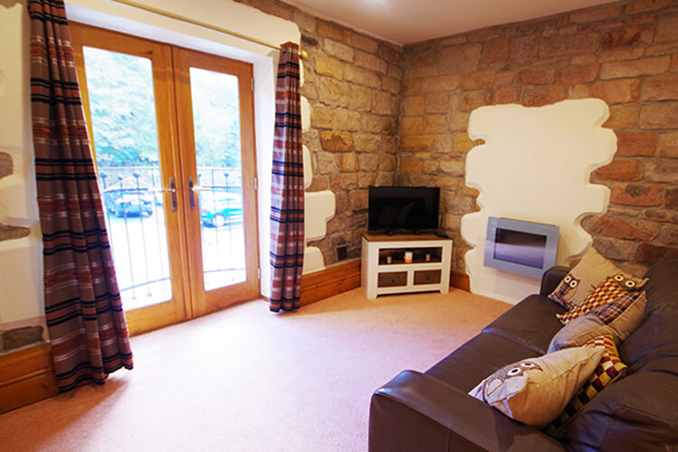 Todmorden Holiday Cottages - Image 4 - UK Tourism Online
